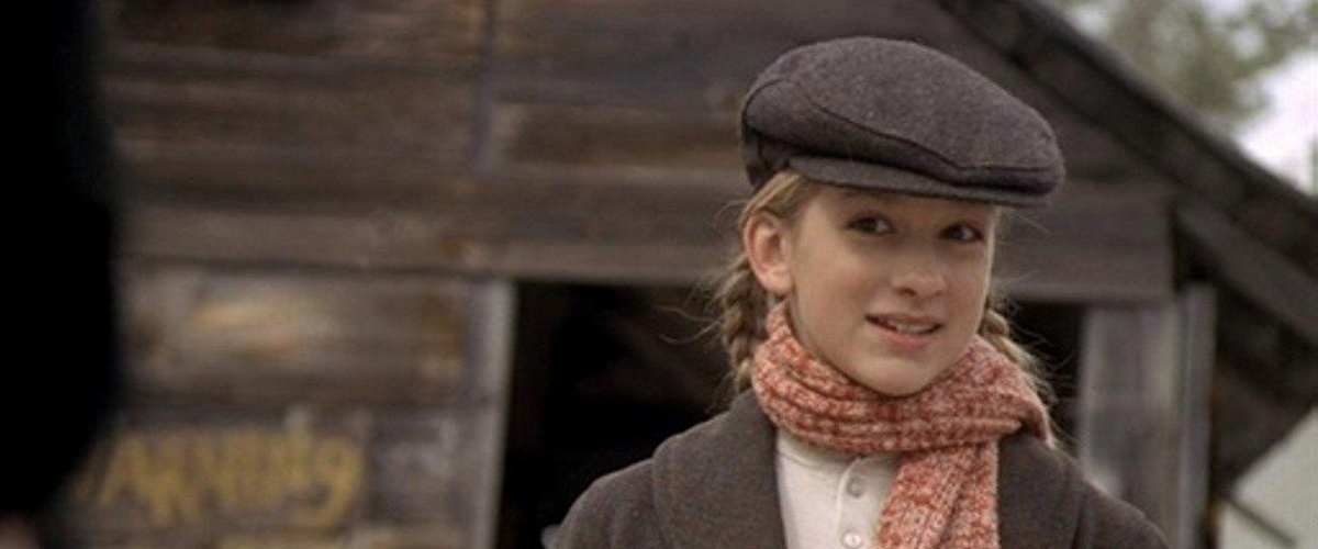 Watch 12 Dogs Of Christmas (2005)