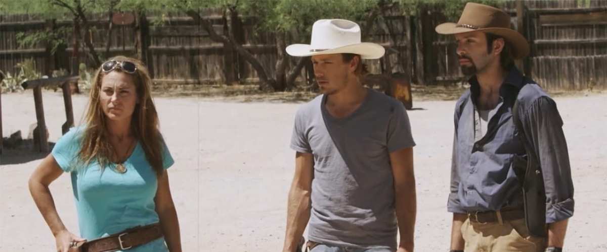 Watch 3 Tickets to Paradise