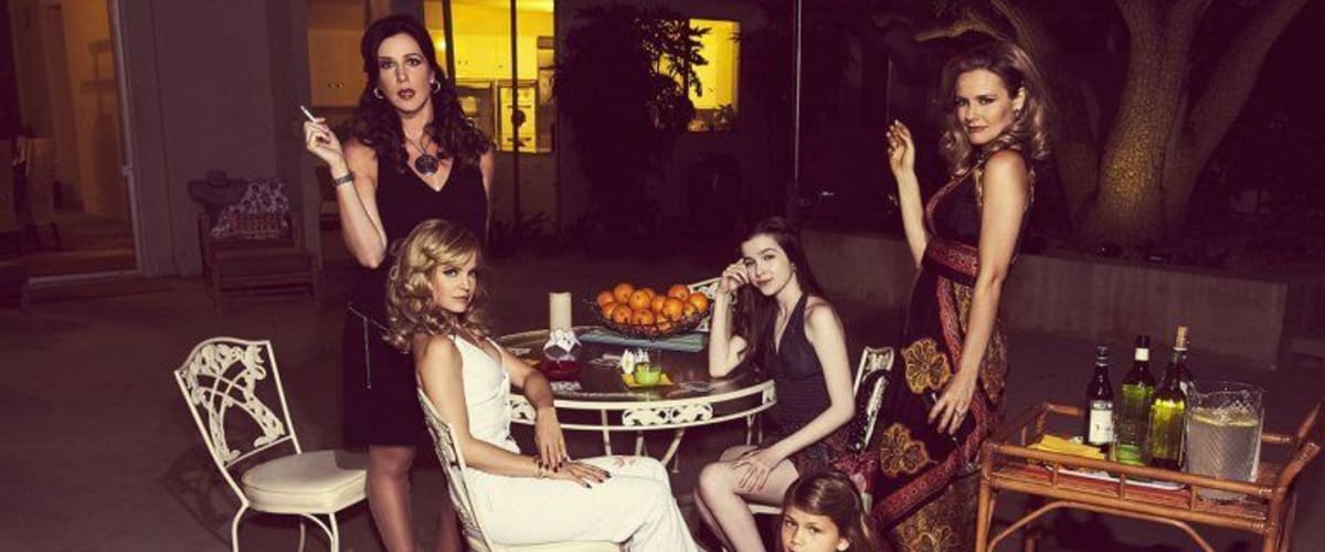 Watch American Woman - Season 1