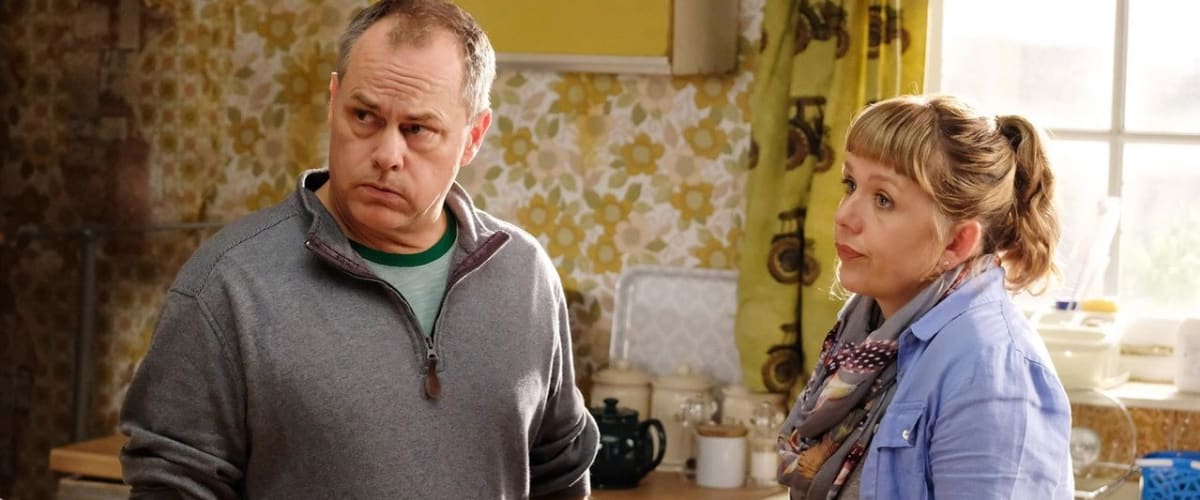 Watch Bad Move - Season 01