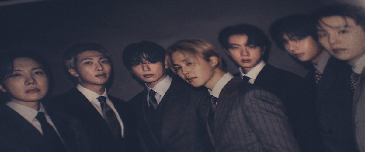 Watch BTS: THE RETURN