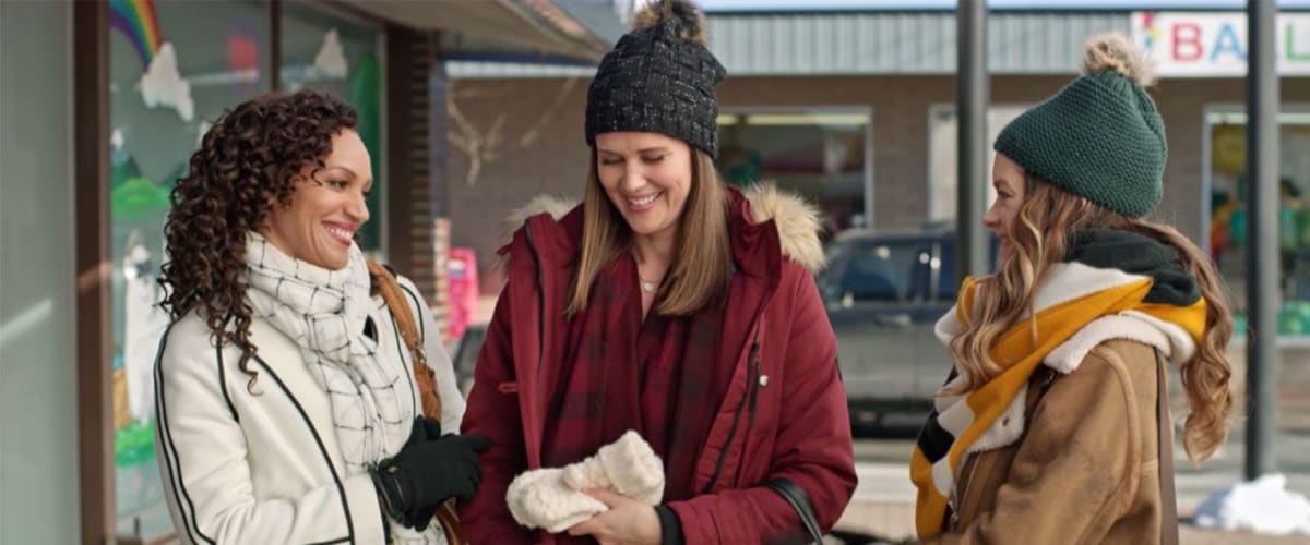 Watch Christmas on Holly Lane