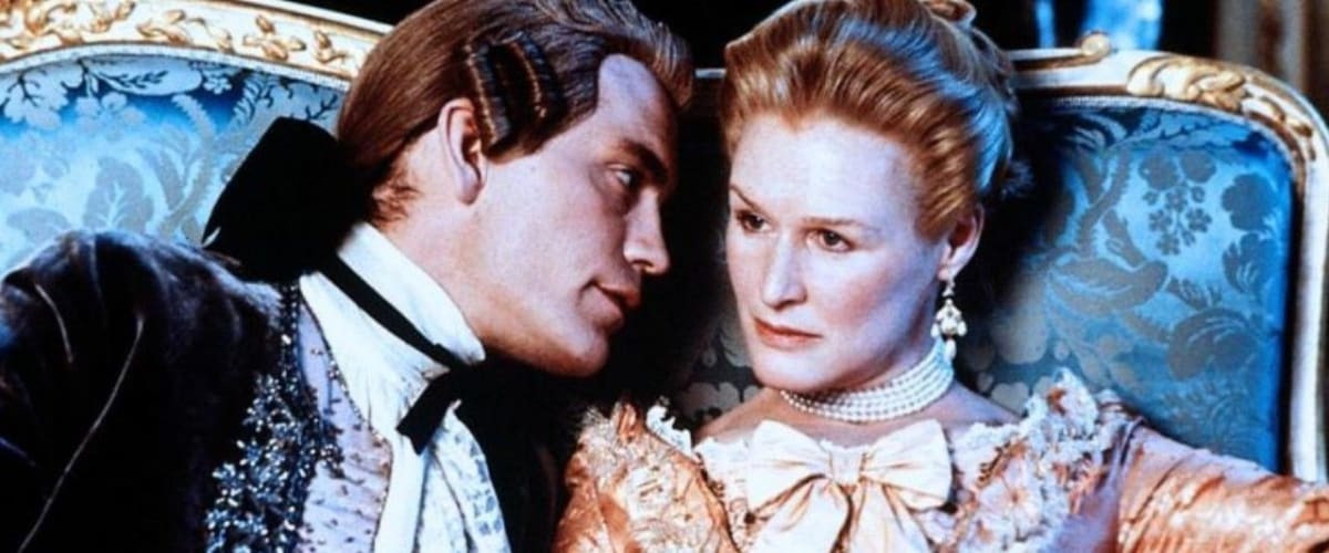 Watch Dangerous Liaisons