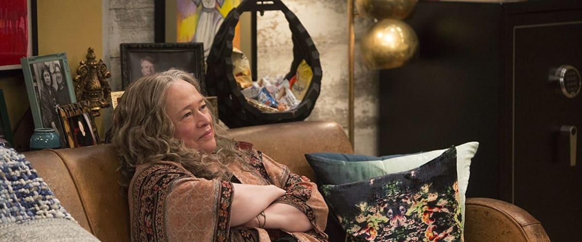 Disjointed - Season 01