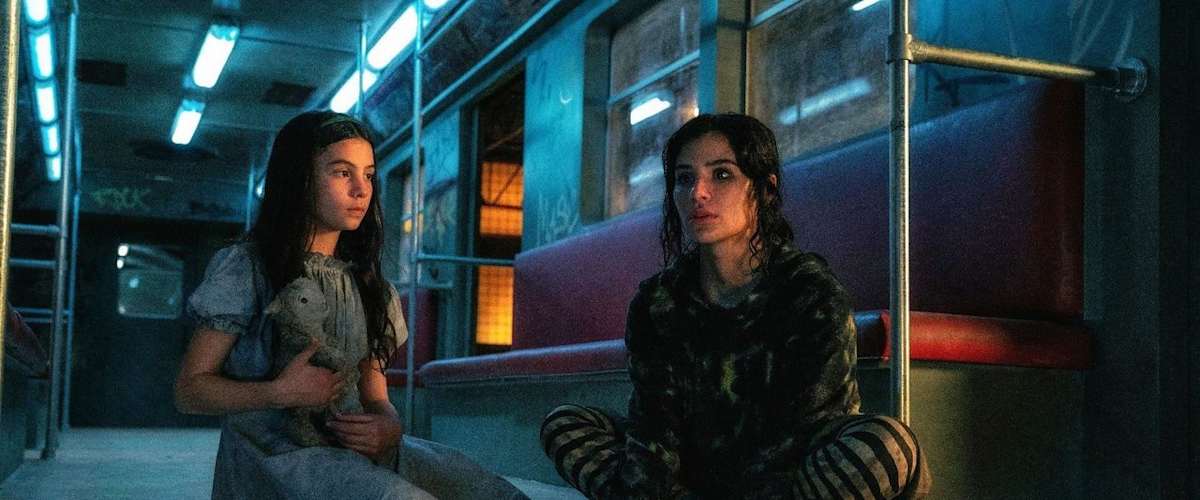 Watch Doom Patrol - Season 3