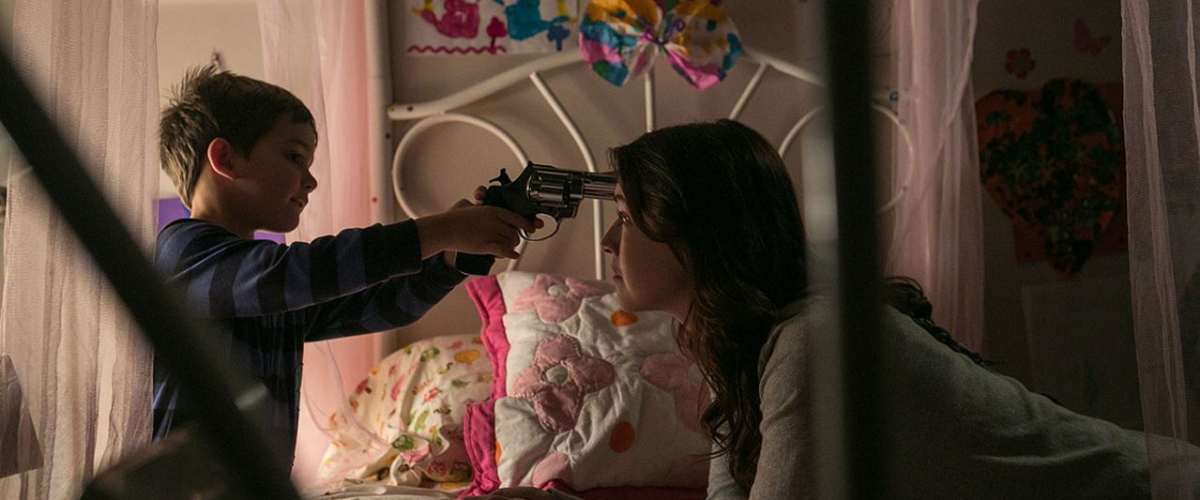 Watch Emelie