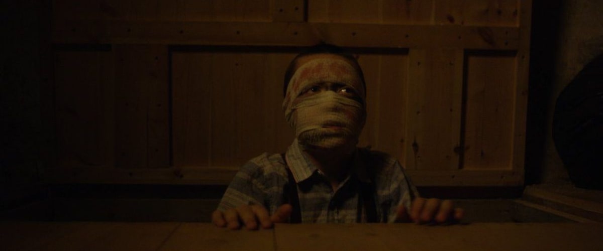Watch Escape from Cannibal Farm