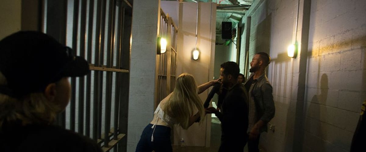 Watch Escape from Ensenada