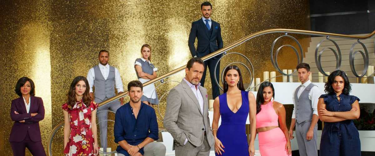 Watch Grand Hotel - Season 1