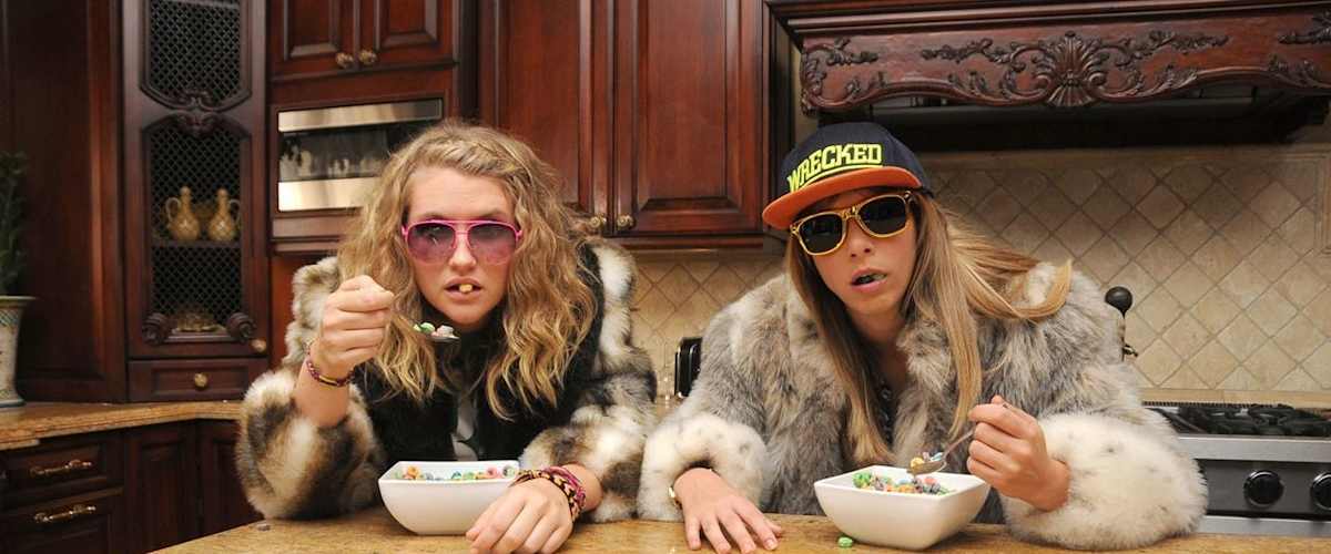 Watch Idiotsitter - Season 2