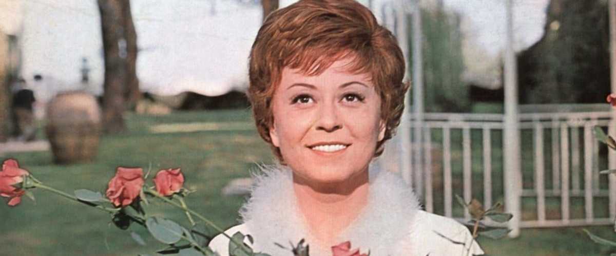 Watch Juliet of the Spirits