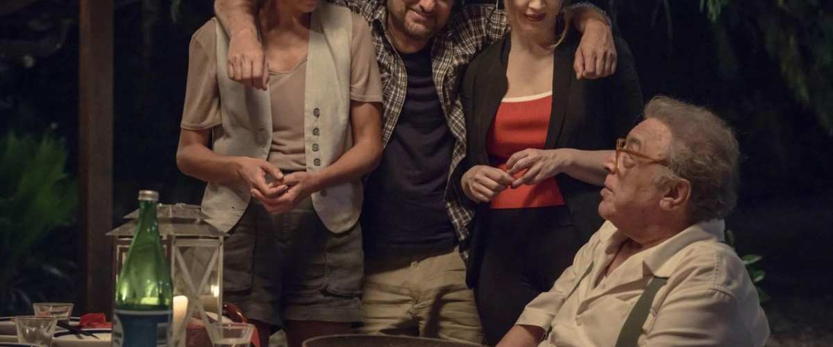 Watch Pare parecchio Parigi