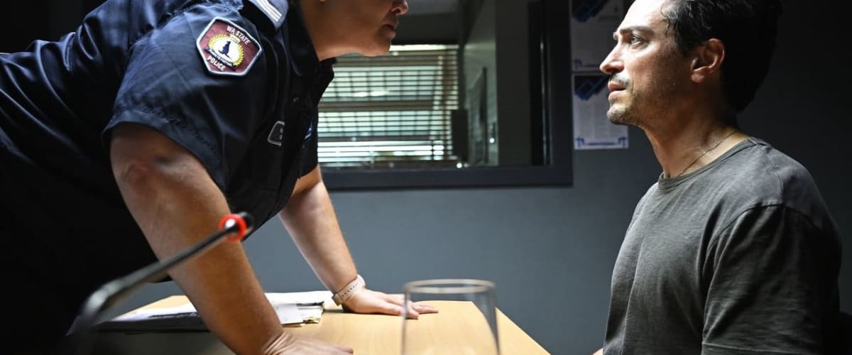 Watch Population: 11 - Season 1