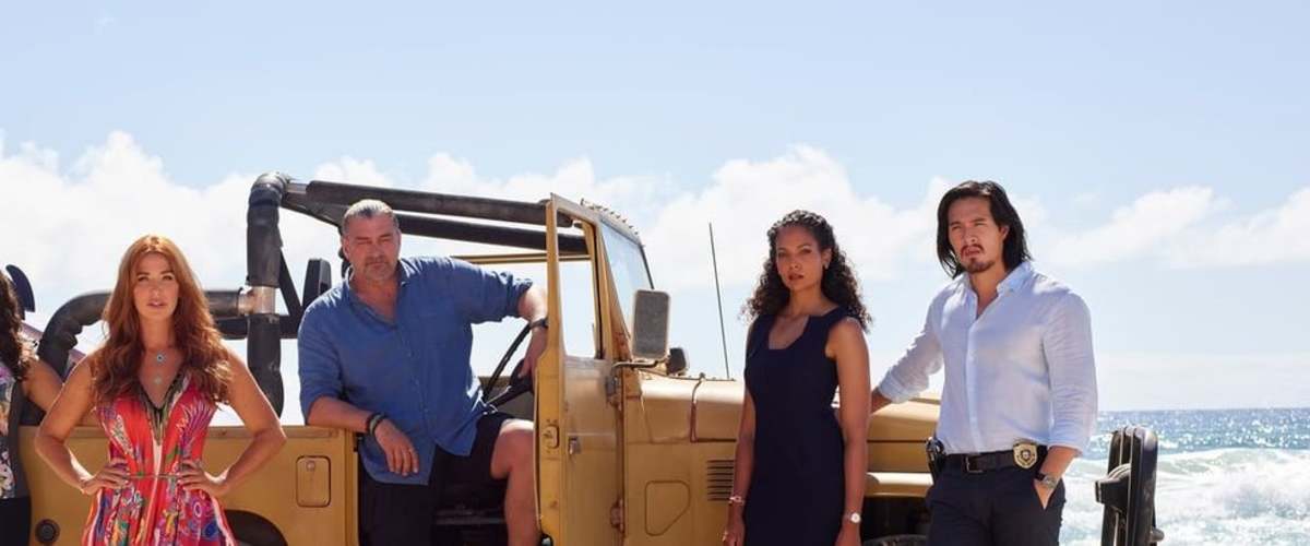 Watch Reef Break - Season 1