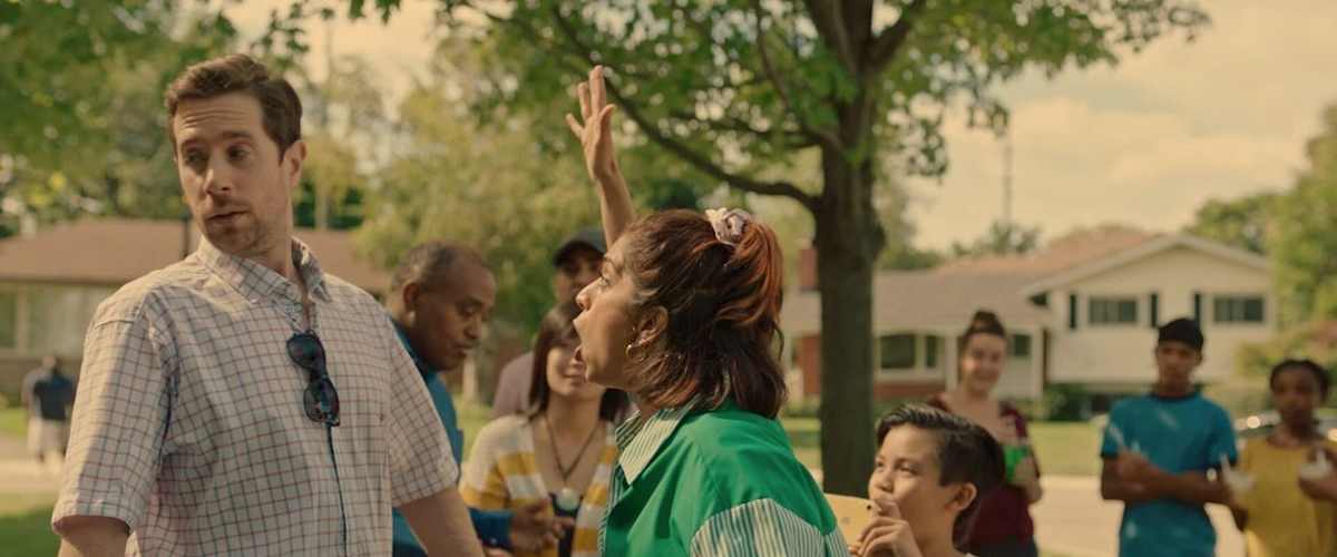 Watch Run the Burbs - Season 2