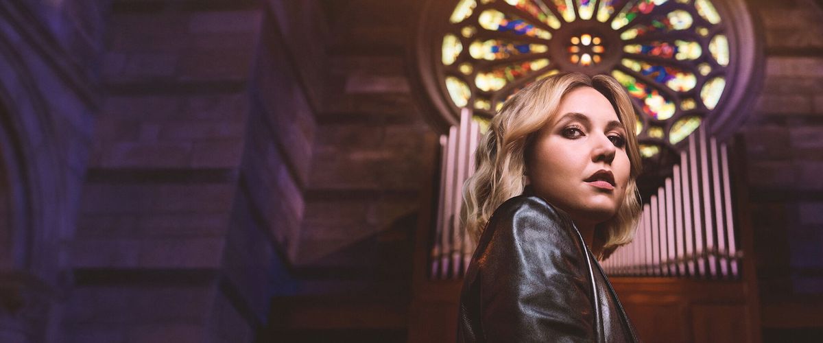 Watch Taylor Tomlinson: Prodigal Daughter