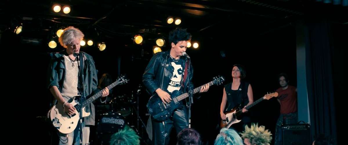 Watch Teit Meista Kauniin