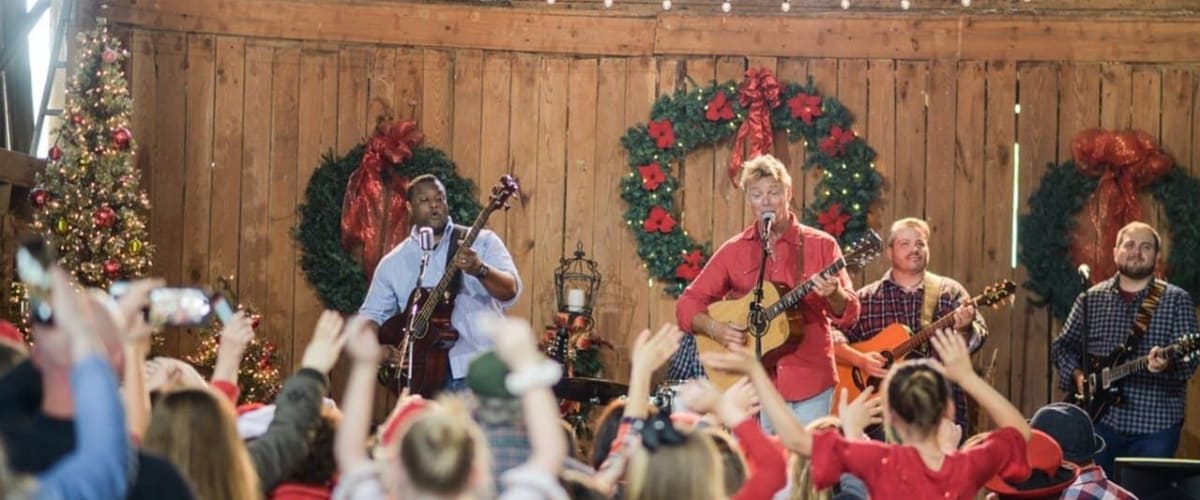 Watch The Farmer and the Belle: Saving Santaland