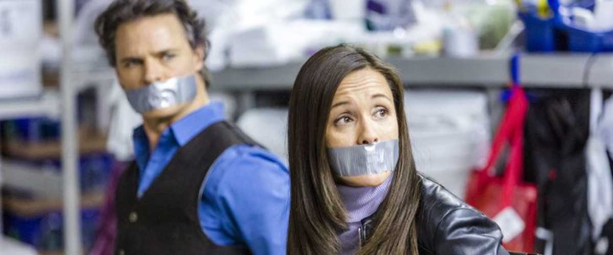 The Gourmet Detective: A Healthy Place to Die