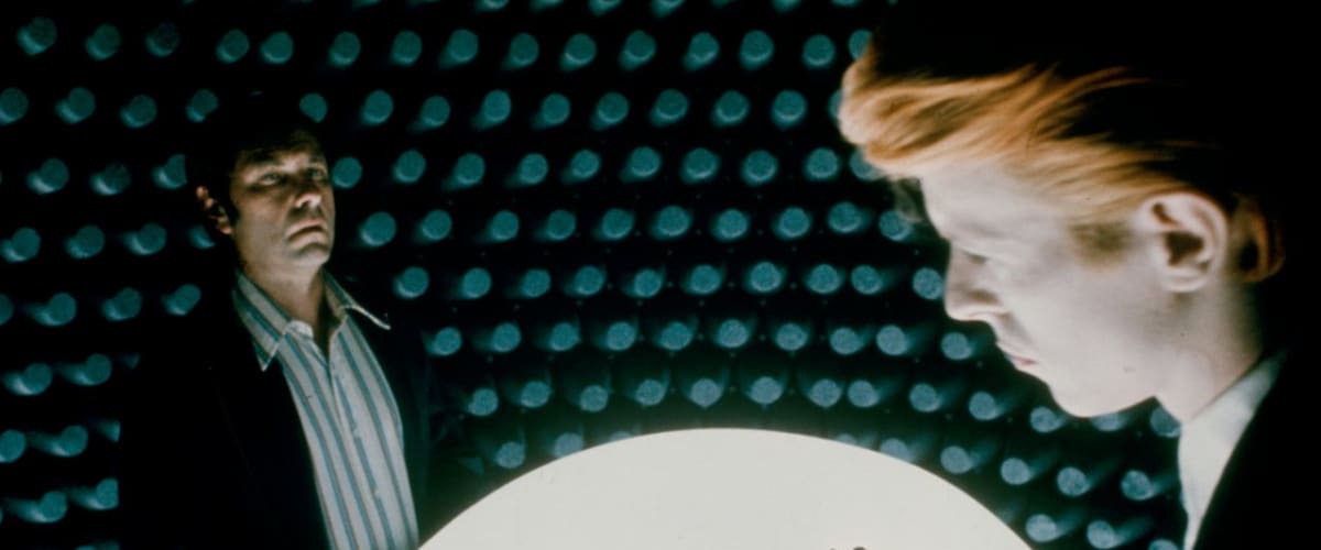 Watch The Man Who Fell To Earth