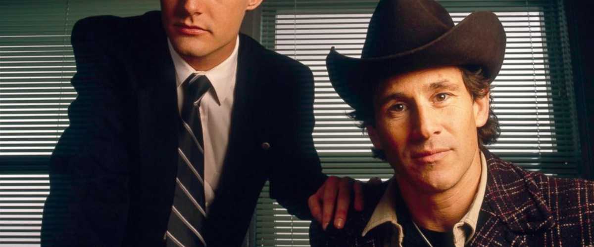 Watch Twin Peaks Season 1 Full Movie on FMovies.to