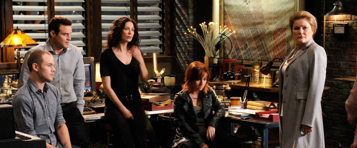 Watch Warehouse 13 - Season 4
