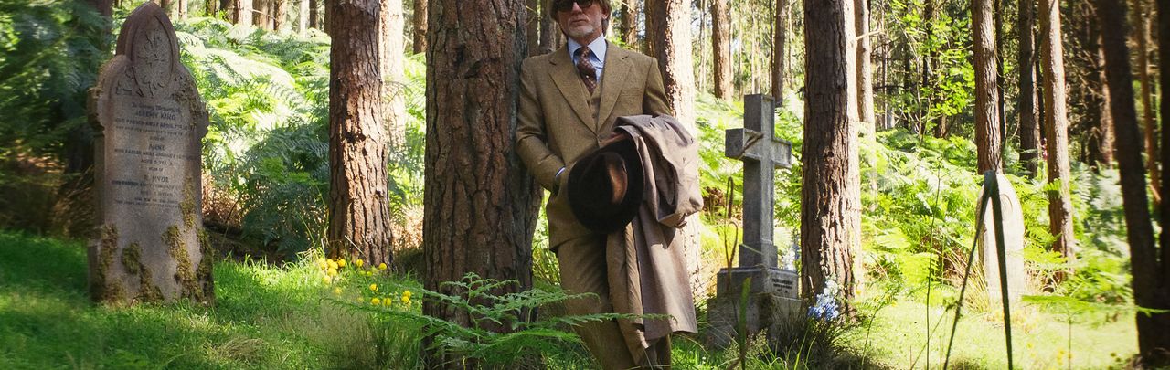 Wake Up Dead Man: A Knives Out Mystery