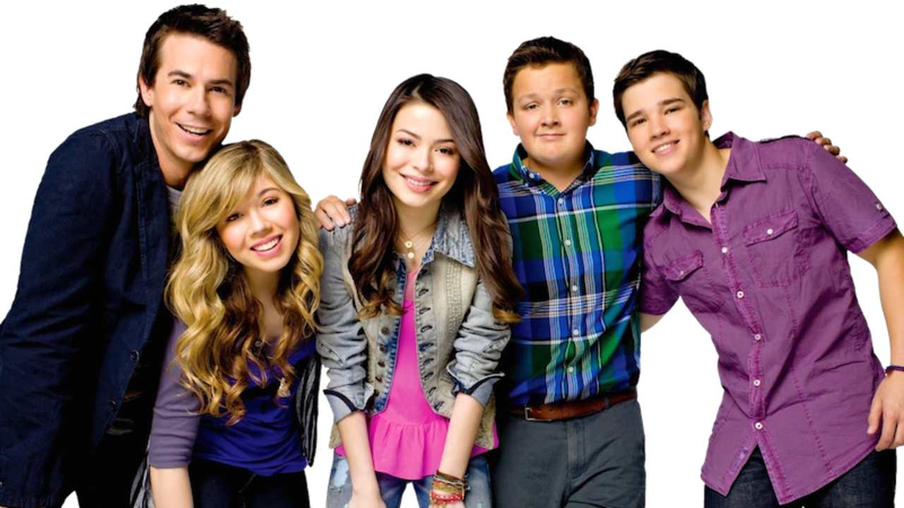 Watch iCarly Season 3 Full Movie on FMovies.to